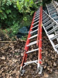 28' Fiberglass extension ladder.