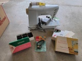 Singer Touch and Sew, with Accessories