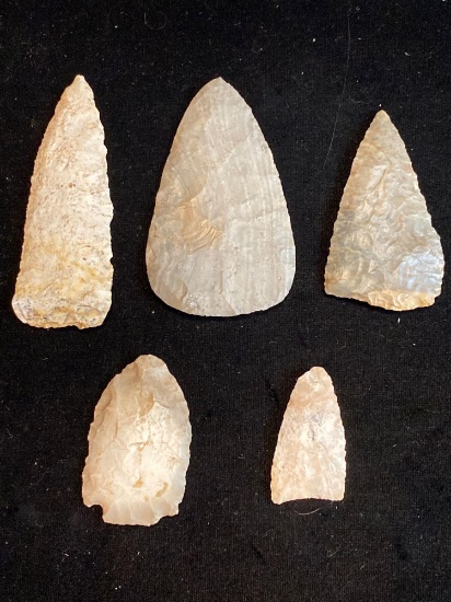 (5) assorted white flint knife, blade, points