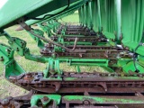 2005 John Deere mod 893 8row corn head