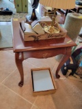 End table