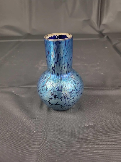 Loetz signed vase, 4 inches tall