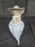 Lladro Fragrant Bouquet Girl 5862 Approx. 7.8in Tall