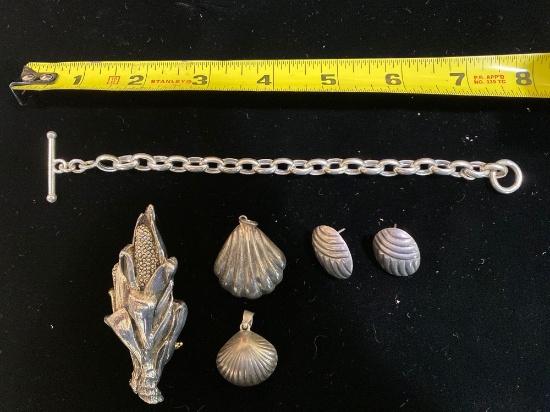 All sterling jewelry, 59.5 grams.
