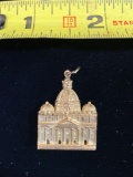 18K Gold St. Peter's Basilica charm, 7.3 grams.