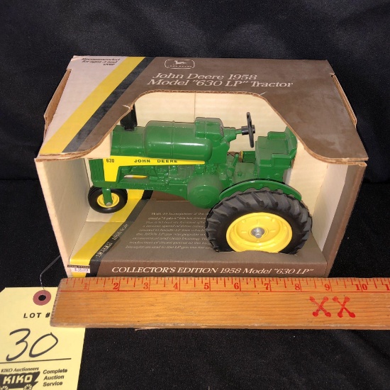 Ertl collectors edition 1958 model 630LP 1/16 scale