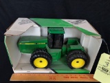 John Deere 8560 4x4 tractor 1/16 scale