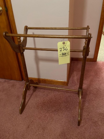 Oak Quilt Rack
