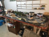 8 ft. x 3 ft. 8 in. layout display with buildings, track, Tech II rail power 1440 transformer