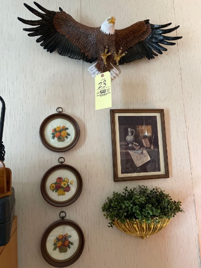 Flying eagle, wall decor