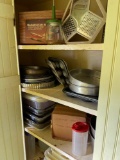 Baking dishes, pans, Tupperware