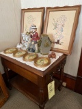 End stand, wall decor, clown figurine, vase