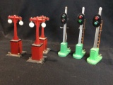 Lionel no 153 Signal lights and Marx Electric Lamp Posts
