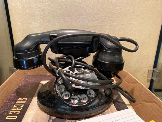 Western electric oval base telephone