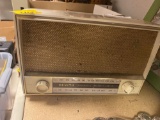 Vintage zenith radio still working