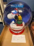 Snoopy 12 inches tall working battery operated snow dome