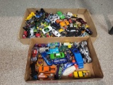 2 boxes of loose cars