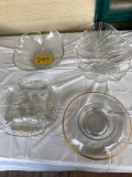 (4) Serving glass bowls.