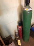 Oxygen and gas tanks, no papers, 5 pc.