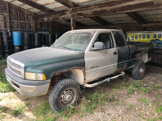 2001 Dodge Ram 2500 V8Magnum 4x4 Extended Cab - 64,797 Miles