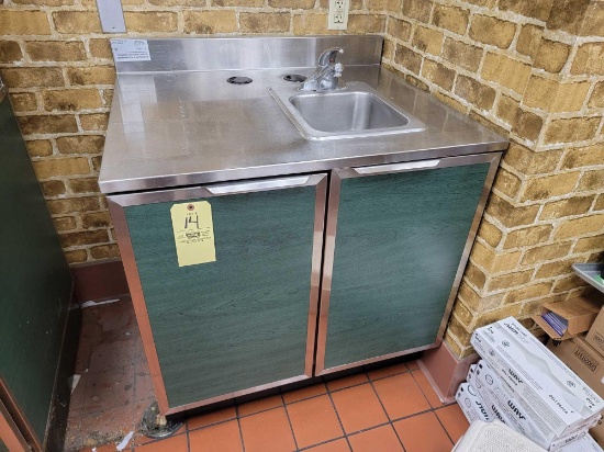 Duke Stainless Top Cabinet with Sink