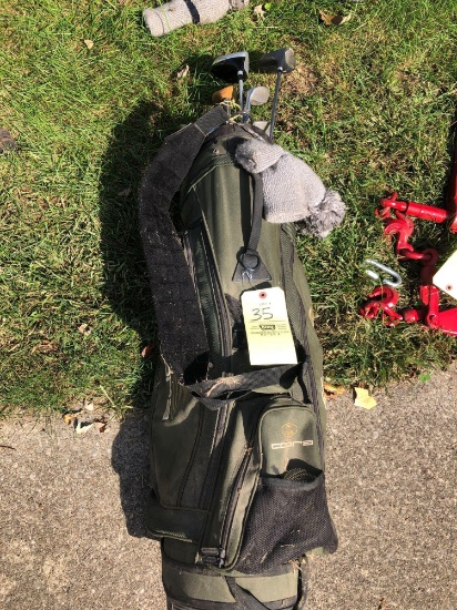 Mixed bag of golf clubs