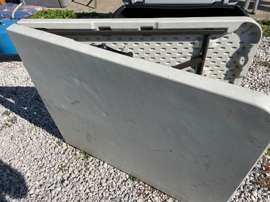6ft folding table