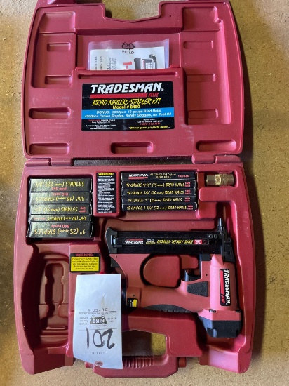 Tradesman Brad nailer -like new-
