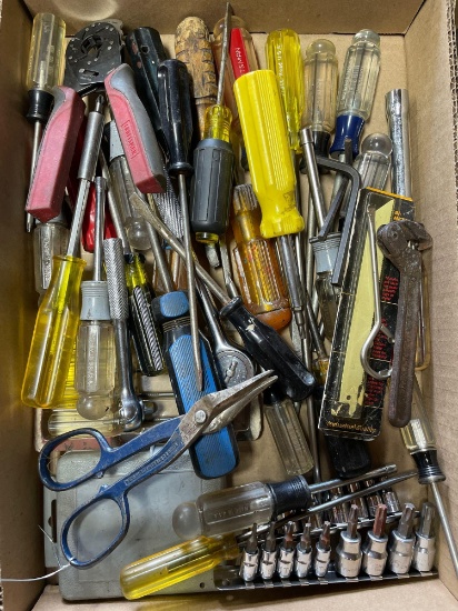 Drivers, wrenches, tools