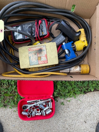 Sockets, testers, light