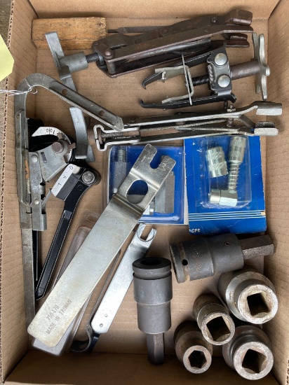 Sockets, tools, pullers