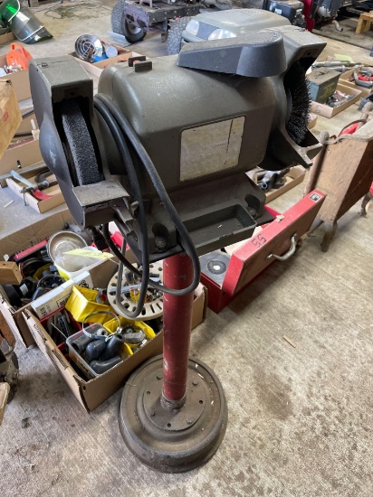 Pedestal grinder