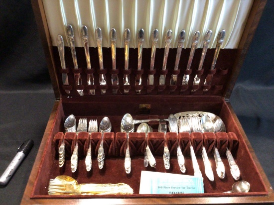 Assorted Plated Flatware