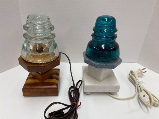 2 insulator lamps working