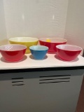 5 Pyrex mixing bowls