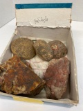 rocks/flint, artifacts