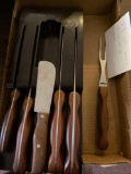 6 piece Cutco knife kitchen set in holder