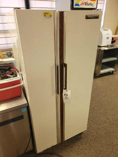 Hotpoint refrigerator freezer