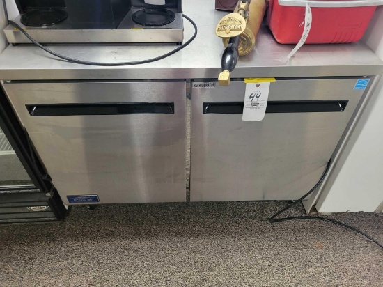 Artic air commercial refrigerator model auc48rz, on casters