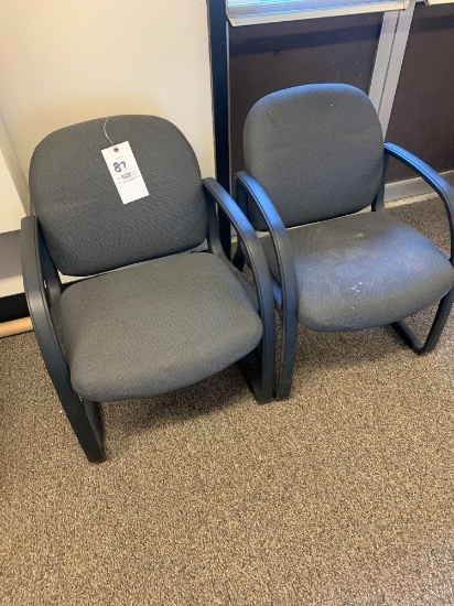 2 waiting chairs