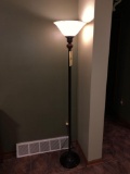 Floor lamp