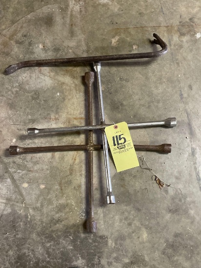 Crow bar, four-way tire bars