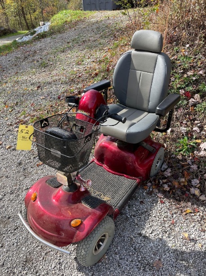 Golden Avenger power scooter