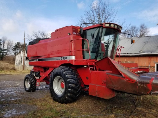 CASE IH 2388 axial flow combine, 3,682 eng. hrs., 2,566 sep. hrs., 2nd gear out and needs work