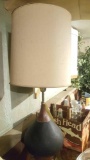 Vintage 1960s MCM Mid-Century table lamp