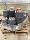 Pallet of Assorted Pots