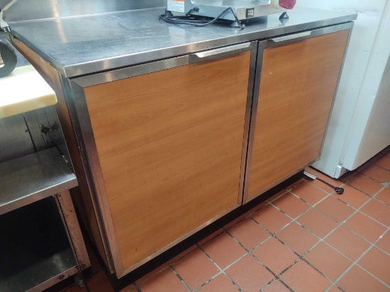 Stainless Top Rolling Refrigerated Prep Table