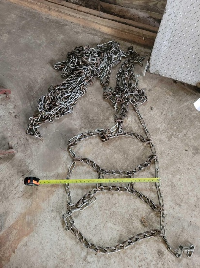 pair of tire chains approx. 2ft wide