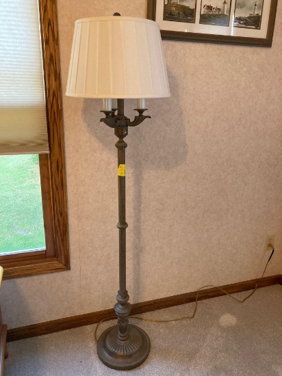 floor lamp