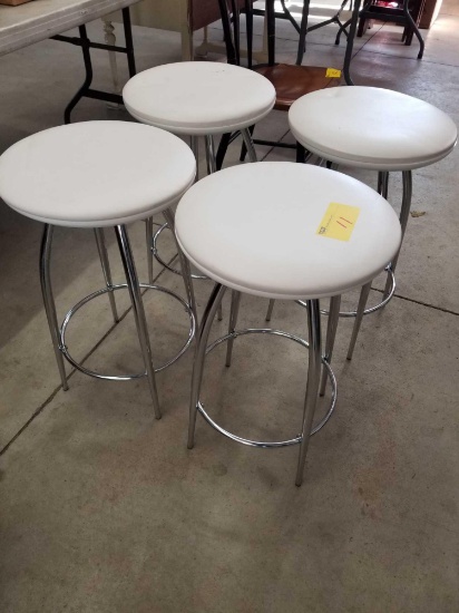Contemporary white stools, bid x 4